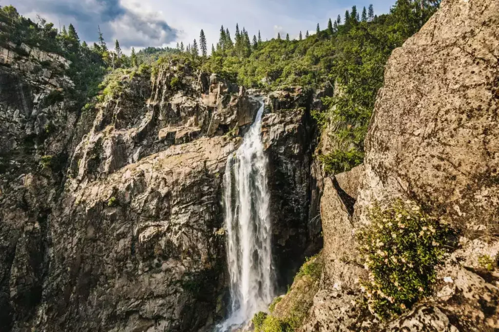 Top 10 Waterfalls in California 7 Feather Falls